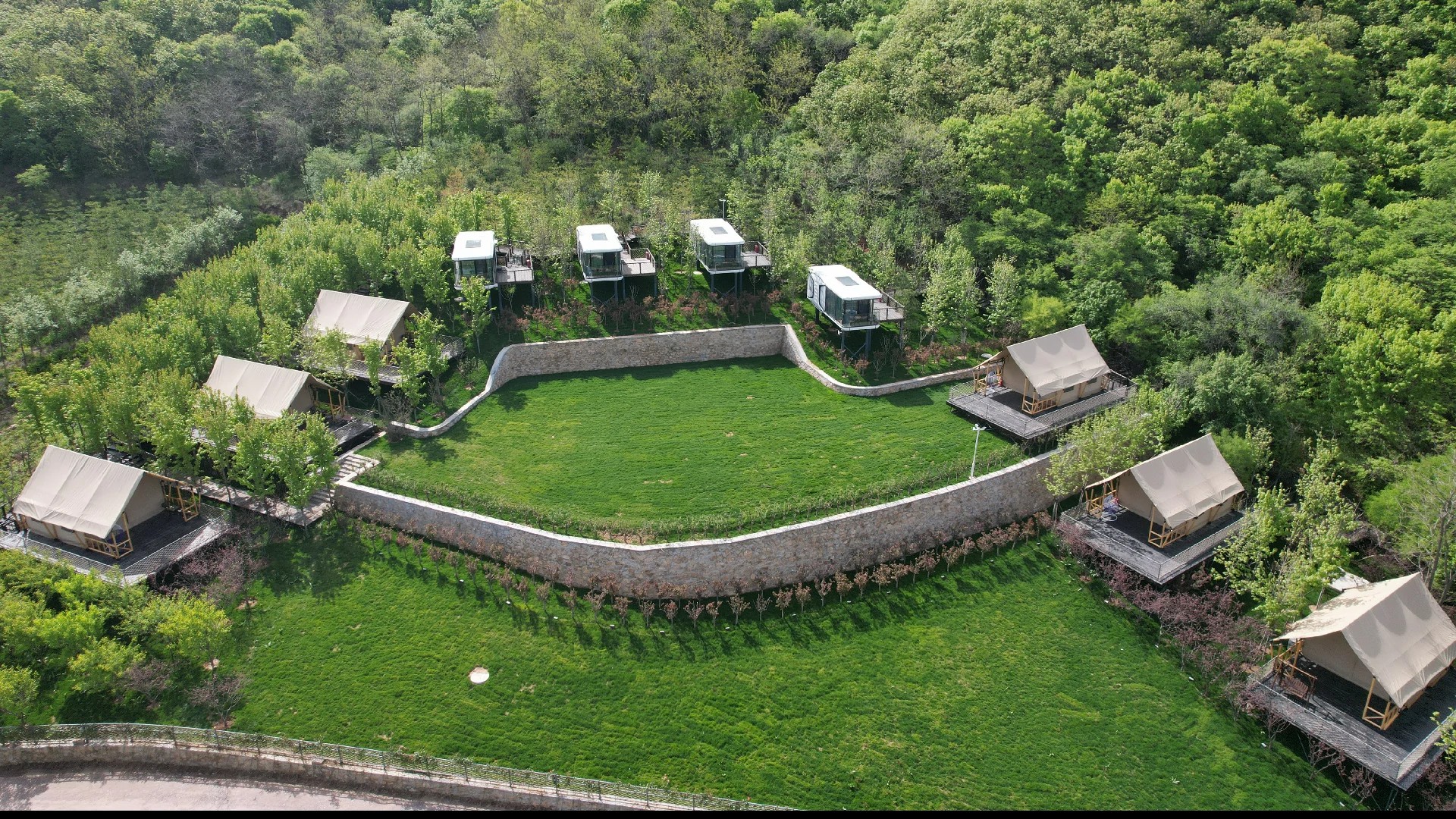 8野趣星宿露营地2.jpg